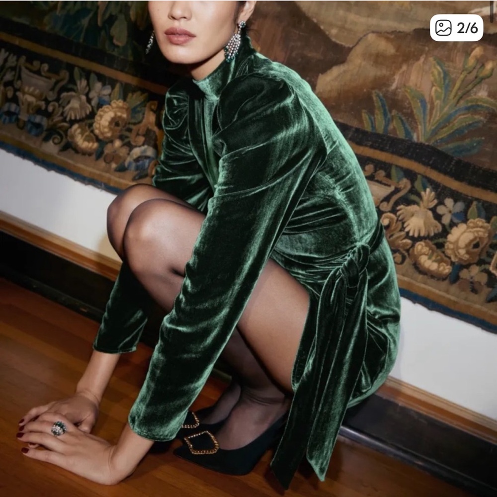 Reformation Burgundy Green Velvet Mock Wrap Keyhole Back Mini Dress Holiday 10 - Picture 4 of 9